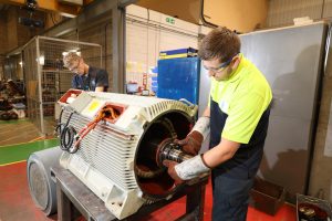 سیم پیچی ، بازسازی و اورهال نمودن انواع الکتروموتور های توان بالا